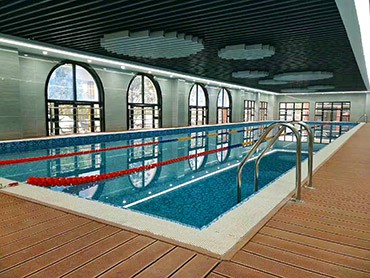 戴高樂泳池設備成功簽訂肇慶西江體育鋼結構恒溫泳池工程