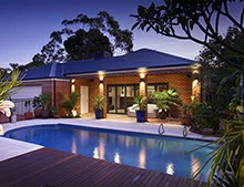 戴高樂泳池設(shè)備助你 打造舒心私家泳池高端生活方式