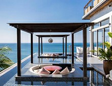 戴高樂(lè)無(wú)邊泳池究竟為何能讓如此多人為之著迷?