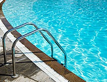 游泳池設(shè)備出現(xiàn)異常?處理方法就這么簡單