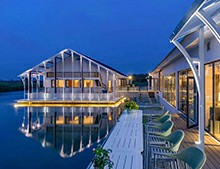 無邊際游泳池還能變多功能家庭娛樂設備?[戴高樂泳池設備]