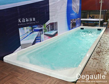 疫情下也擋不住簽單的步伐，云南昆明無邊際泳池走一套![戴高樂泳池設備]