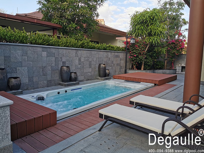 安裝私家別墅泳池不妨來看一下無邊際泳池加保溫蓋這個神仙組合吧！——戴高樂泳池設備