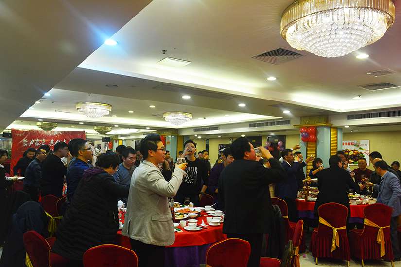 戴高樂泳池設備 戴高樂泳池設備