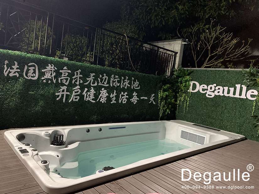 戴高樂無邊際泳池 戴高樂無邊際泳池