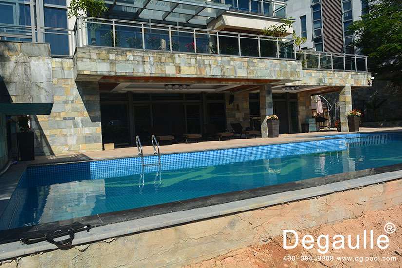 戴高樂恒溫泳池工程